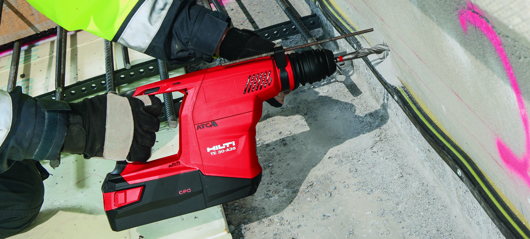 Wydajny akumulatorowy młot kombi Hilti TE 30-A36
